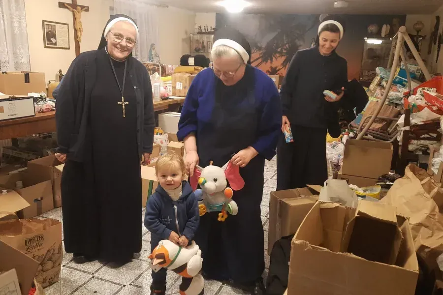 Les sœurs de Przemysł, en Pologne, aident les réfugiés ukrainiens. Archives privées.