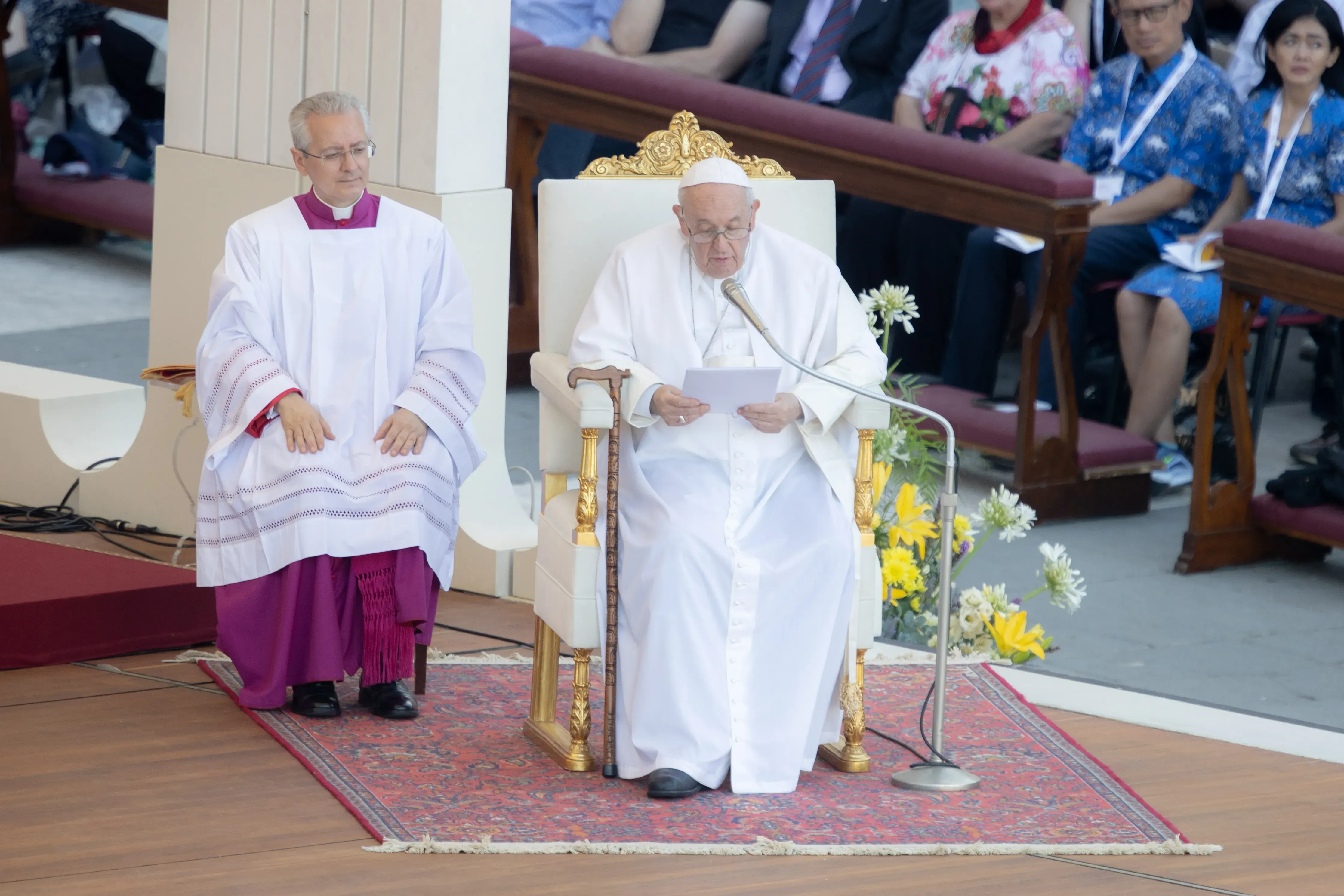 Le pape François lors de la messe pour la Rencontre mondiale des familles 2022 sur la place Saint-Pierre. Daniel Ibanez/CNA / 
