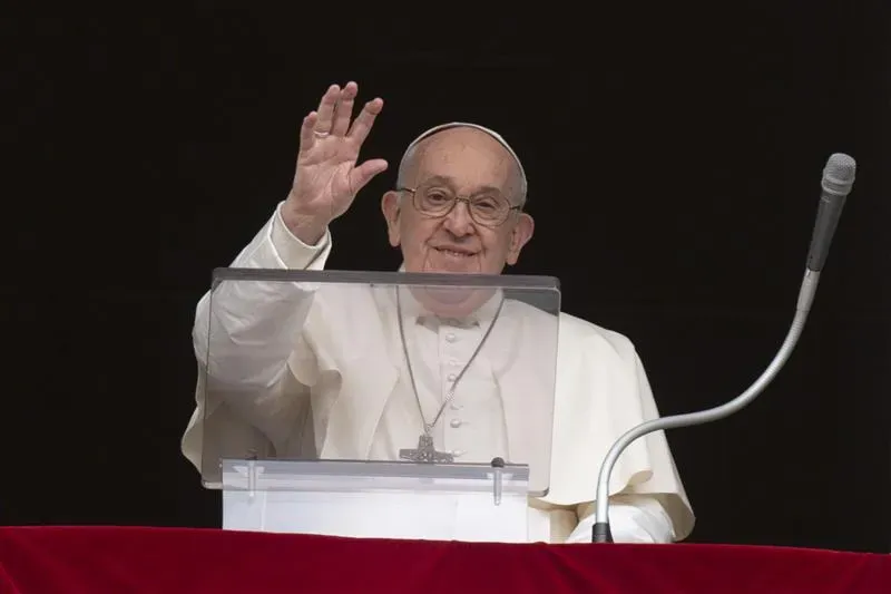 Le pape François prononce le discours du Regina Caeli le lundi 1er avril 2024.