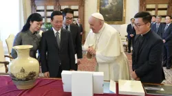 Le pape François et le président du Vietnam Vo Van Thuong au Palais apostolique du Vatican, 27 juillet 2023 | Vatican Media / ACI Group / 