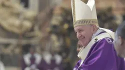 Le pape François célèbre la messe dans la basilique Saint-Pierre le 1er décembre 2019. / Vatican Media/CNA.