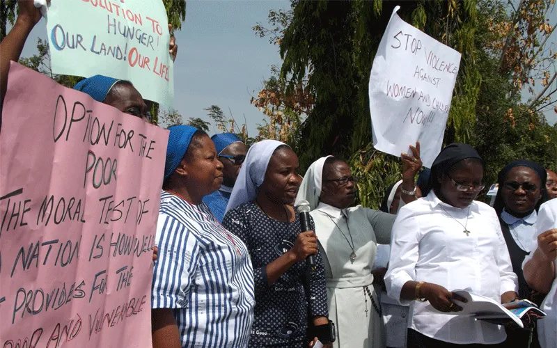 Des religieuses appartenant à différentes congrégations au Nigeria organisent des manifestations pacifiques contre la traite des êtres humains et d'autres injustices sociales au Nigeria. Réseau africain Foi et Justice (AFJN)