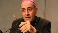 Mgr Victor Manuel Fernandez. | Daniel Ibanez/CNA / 
