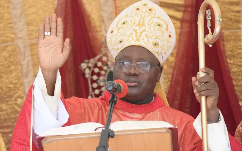 Mgr Ignatius Kaigama, archevêque du diocèse d'Abuja au Nigeria, s'exprimant lors de la célébration du 90e anniversaire de la paroisse Holy Ghost dans le diocèse de Makurdi, le dimanche 1er novembre 2020. / Diocèse de Makurdi/Page Facebook