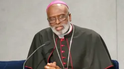 Mgr Charles Palmer-Buckle, archevêque de Cape Coast au Ghana. / Domaine public