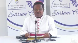 Mgr Eugène Cyrille Houndékon porte parole des membres de la Conférence épiscopale du Bénin (CEB). / 