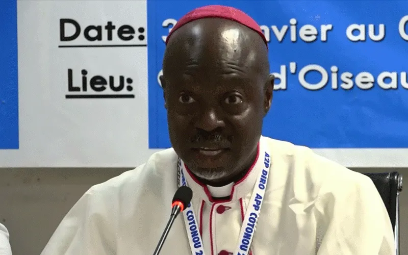 Mgr Mathieu Madega Lebouakehan, évêque du diocèse de Mouila au Gabon, qui est à la tête de la conférence épiscopale. Domaine public