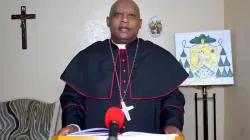 Mgr Victor Phalana / 
