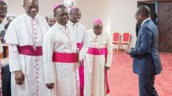 Les évêques catholiques au Bénin avec le président Patrice Talon. / Domaine public