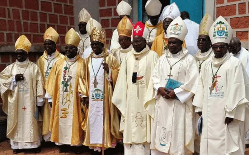 Les membres de la Conférence épiscopale du Burkina Faso-Niger (CEBN). Domaine public.