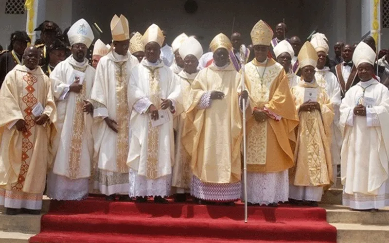 Les membres de la Conférence épiscopale du Togo (CET). Domaine public
