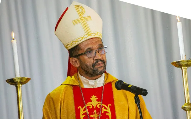 Mgr Sithembele Sipuka, évêque du diocèse d'Umtata en Afrique du Sud. Domaine public