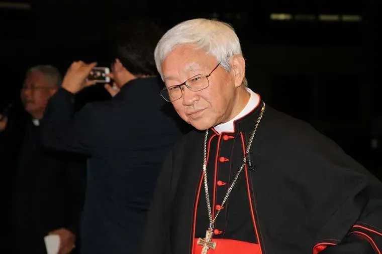 Le cardinal Joseph Zen Ze-kiun quitte l'université pontificale Urbaniana à Rome, le 18 novembre 2014. Bohumil Petrik/CNA.