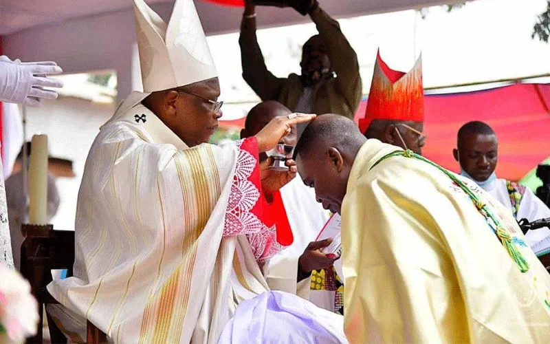 Le cardinal Fridolin Ambongo lors de l'ordination épiscopale de Mgr Bernard Marie Fansaka, le dimanche 23 août. Domaine public