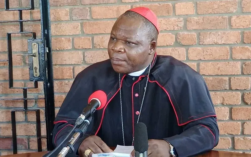 Le cardinal Dieudonné Nzapalainga lors de la conférence de presse à Bangui, capitale de la RCA, le 5 octobre 2021. Crédit : Archidiocèse de Bangui / 