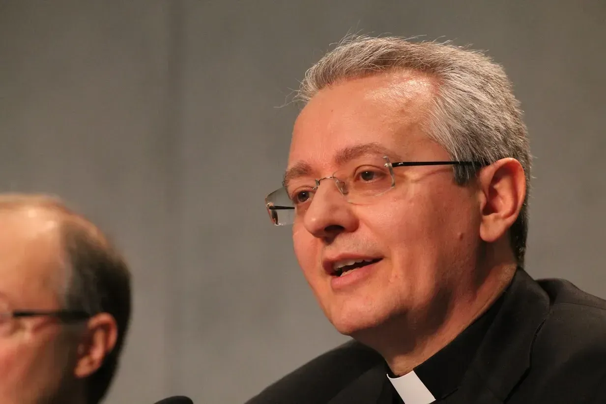 Mgr. Diego Ravelli en 2015/. Bohumil Petrik/CNA