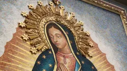 Mosaïque de Notre-Dame de Guadalupe à l'intérieur de la cathédrale du Christ à Orange, en Californie (Kate Veik/CNA). / 
