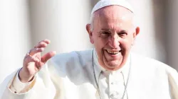 Le Pape François sur la place Saint-Pierre le 2 octobre 2019. / Daniel Ibáñez/CNA.