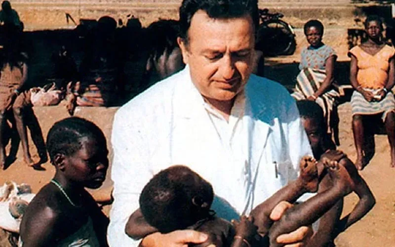 Imitez le bienheureux Ambrosoli, travaillez dur pour chasser la pauvreté : Président ougandais