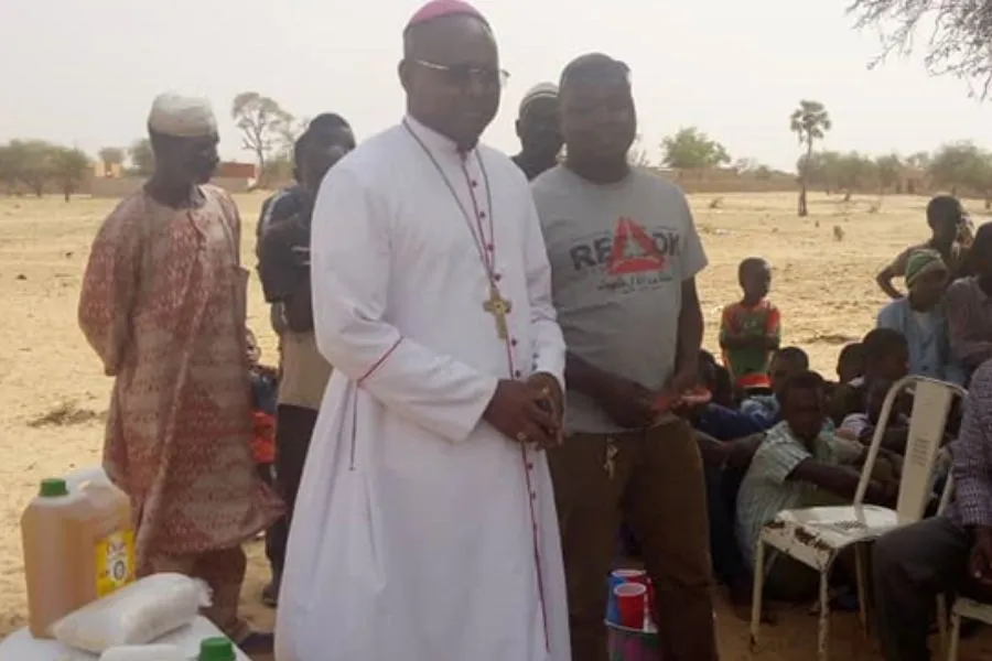 Mgr Laurent Birfuoré Dabiré, évêque du diocèse catholique de Dori au Burkina Faso. Crédit : AED