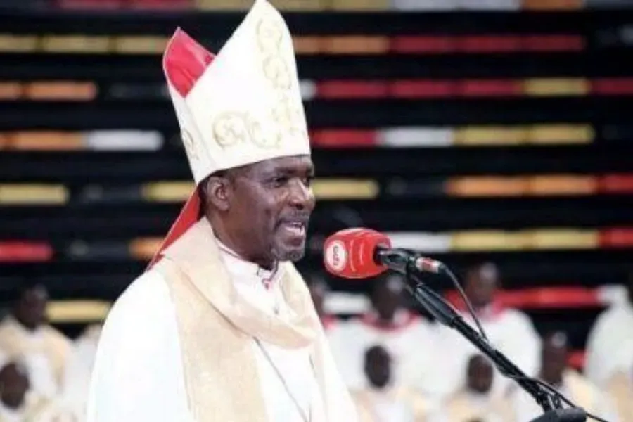 Mgr Gabriel Mbilingi, archevêque de Lubango en Angola. Crédit : CEAST