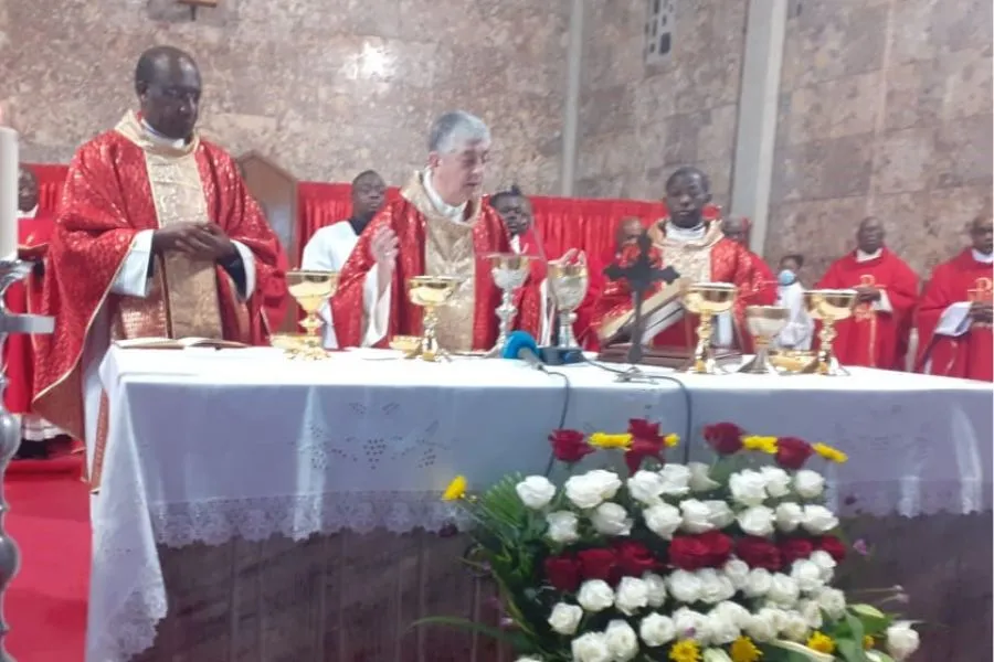 Mgr Giovanni Gaspari lors de la messe d'action de grâce marquant le 10e anniversaire de l'élection du pape François. Crédit : Radio Ecclesia