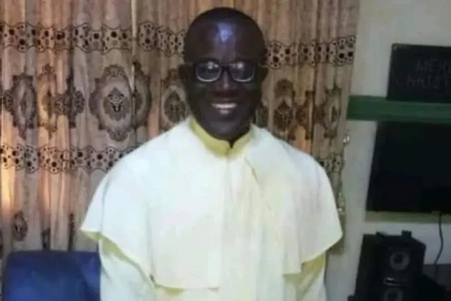 Le père Joseph Azubuike, prêtre catholique nigérian enlevé le 10 juillet dans le diocèse d'Abakaliki au Nigeria, a été libéré. Crédit : Diocèse d'Abakaliki