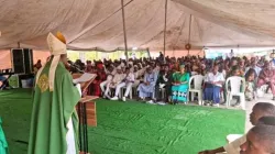 Mgr Ignatius Kaigama prononçant une homélie dans la zone pastorale Sainte Rose de Lima, Katampe de l'archidiocèse d'Abuja. Crédit : Archidiocèse d'Abuja / 