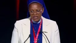 Sœur Agatha Ogochukwu Chikelue qui s'exprimait lors de l'ouverture de la Conférence parlementaire du 13 au 15 juin sur le dialogue interreligieux : Travailler ensemble pour notre avenir commun à Marrakech, au Maroc. / 
