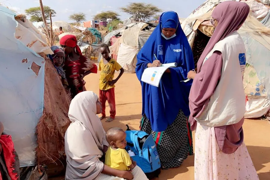Les agents de santé communautaire de Trócaire réalisent des examens de santé à Dollow, en Somalie. Crédit : Trócaire