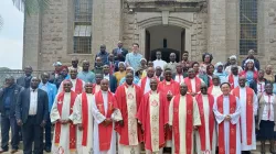 Les membres de la Congrégation du Saint-Esprit (Holy Ghost Fathers/Spiritans/CSSp.) au Kenya avec des associés laïcs et des partenaires lors de la collecte de fonds annuelle connue sous le nom de Spiritan Family Day à la paroisse St. Austin's Msongari de l'archidiocèse catholique de Nairobi. Crédit : ACI Afrique / 