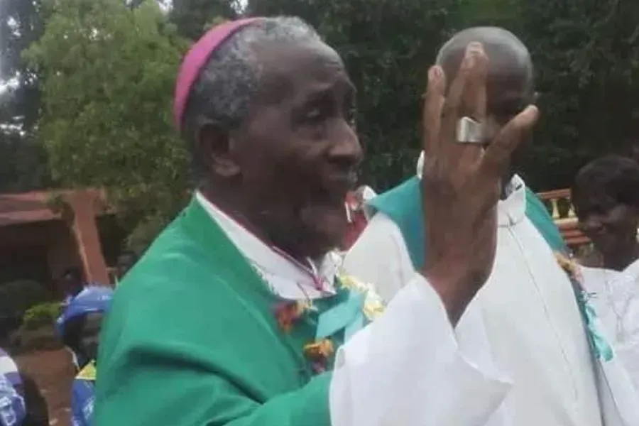 Feu l'archevêque émérite Mgr Joseph Henry Ganda, le premier prêtre de Sierra Leone, décédé le mercredi 9 août 2023. Crédit : Radio Maria Sierra Leone
