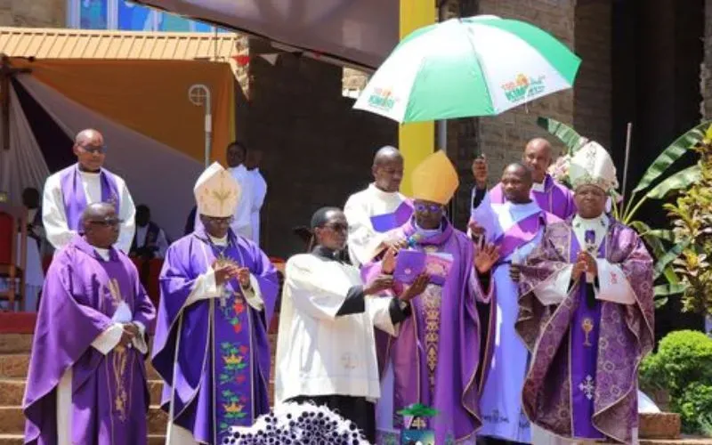 Le lancement de la campagne de carême de cette année au Kenya dans l'archidiocèse de Nyeri. Crédit : Conférence des évêques catholiques du Kenya (KCCB) - Département catholique Justice et Paix (CJPD)