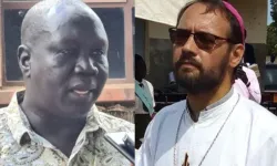 Le père John Mathiang (à gauche) et Mgr Christian Carlassare (à droite). Crédit : Ginaba Lino/Juba/Soudan du Sud/Diocèse catholique de Rumbek / 