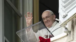 Le pape François prononce le discours hebdomadaire de l'Angélus le 27 août 2023. | Vatican Media / 