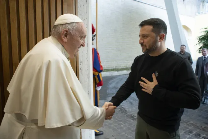 Le pape François a rencontré le président ukrainien Volodymyr Zelenskyy au Vatican le 13 mai 2023, leur première rencontre depuis le début de la guerre à grande échelle avec la Russie. | Vatican Media.