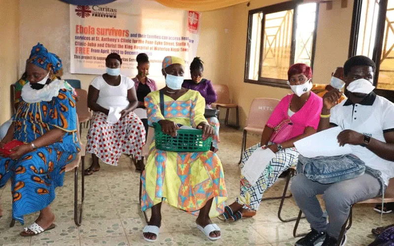 Quelques survivants d'Ebola en Sierra Leone, bénéficiaires de différentes entreprises commerciales mises en place par Caritas Freetown. Caritas Freetown
