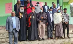 Les membres du Conseil interreligieux d'Éthiopie après leur visite aux personnes déplacées dans les régions d'Amhara et d'Afar. Crédit : Secrétariat catholique éthiopien/Facebook / 