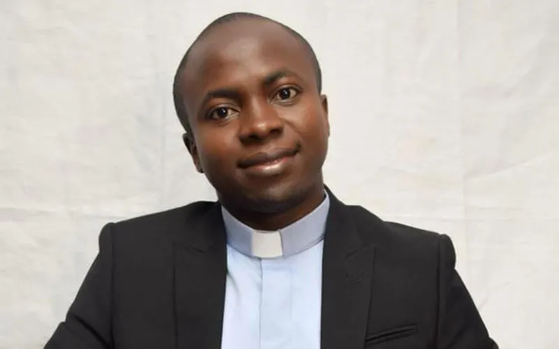 Le père Harrison Egwuenu qui a été enlevé lundi 15 mars dans le diocèse de Warri au Nigeria.