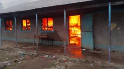 La section de l'internat de l'école primaire St. Daniel Comboni dans le diocèse de Torit au Soudan du Sud, ravagée par un incendie. Crédit : ACI Afrique / 