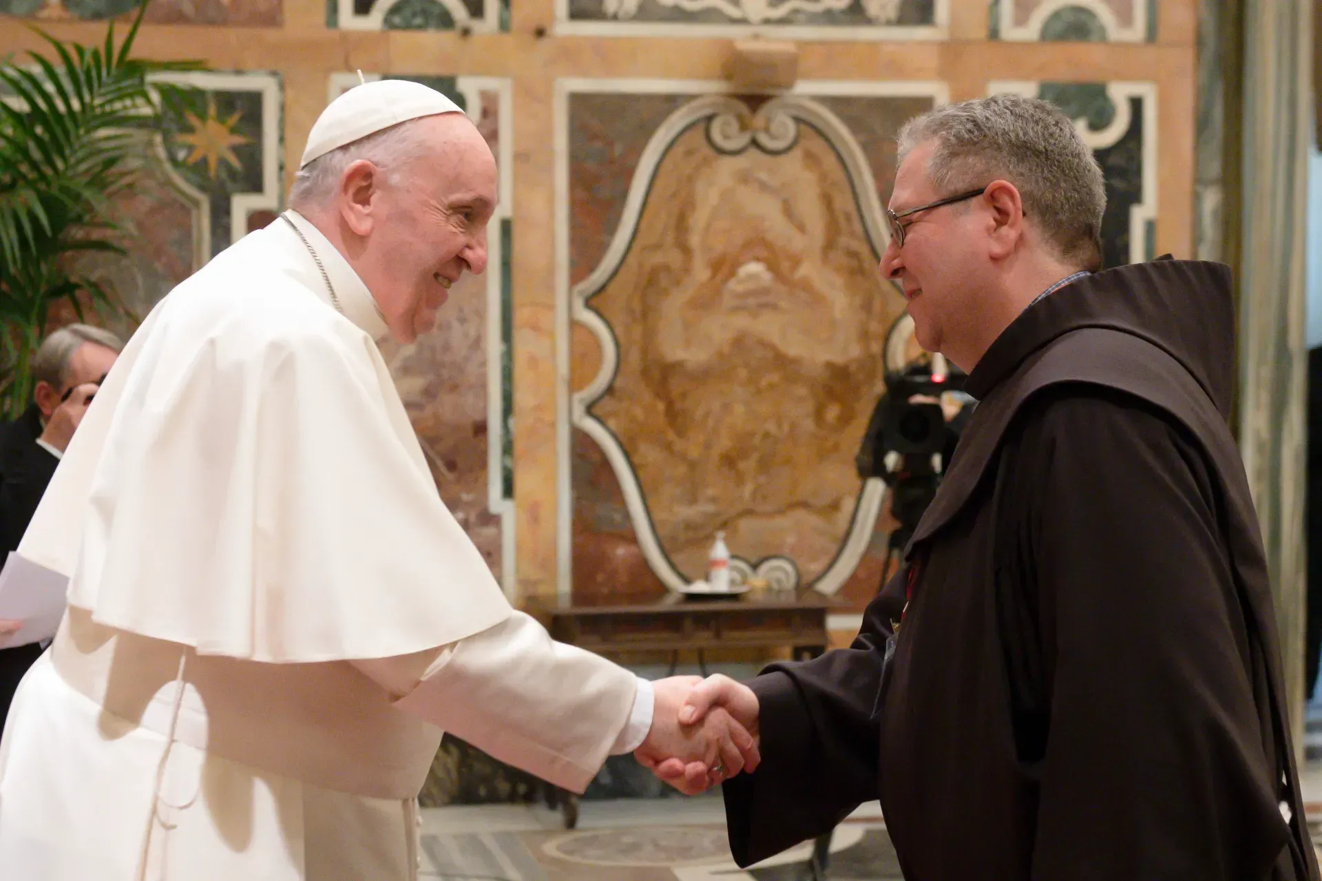 Le pape François a rencontré une délégation affiliée à la Custodie franciscaine de Terre Sainte le 17 janvier 2022. Vatican Media