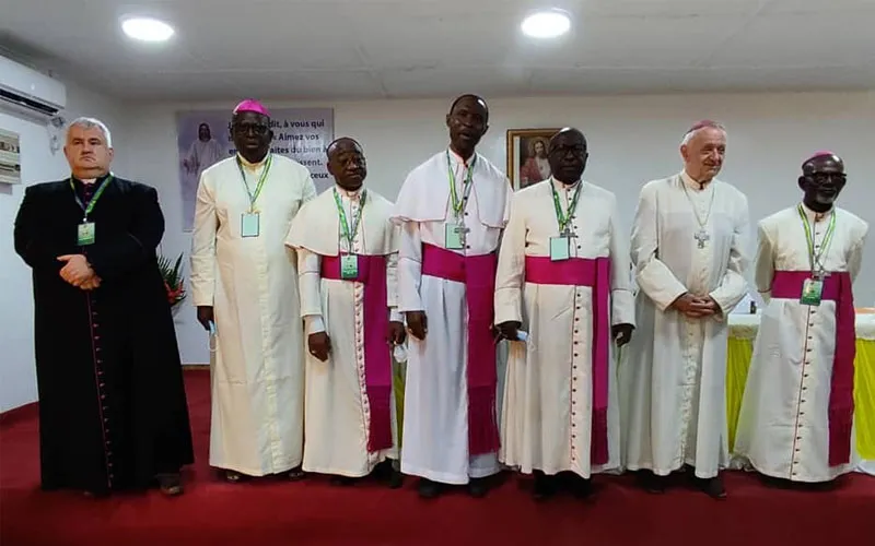 Membres de la Conférence épiscopale du Gabon (CEG). Crédit : CEG/Facebook