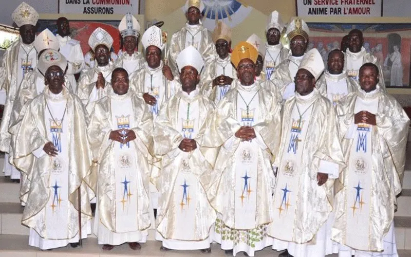 Les évêques catholiques en Côte d'Ivoire / Domaine public
