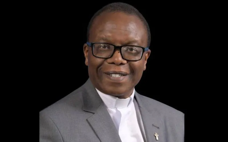 Feu Père Peter Ignatius Gichure, décédé le 31 juillet 2021. Ce membre du clergé du diocèse de Nakuru au Kenya était professeur associé de théologie dogmatique et d'études sur la paix à l'Université catholique d'Afrique orientale (CUEA). Crédit : Université catholique d'Afrique de l'Est (CUEA)