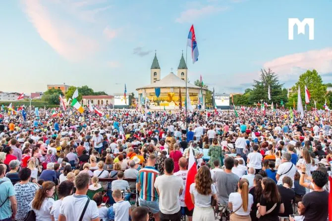 Le Festival de la jeunesse de Medjugorje, qui en est à sa 34e édition, se tiendra du 26 au 30 juillet 2023 sur le site d'apparitions mariales présumées en Bosnie-Herzégovine. | Radio MIR Međjugorje