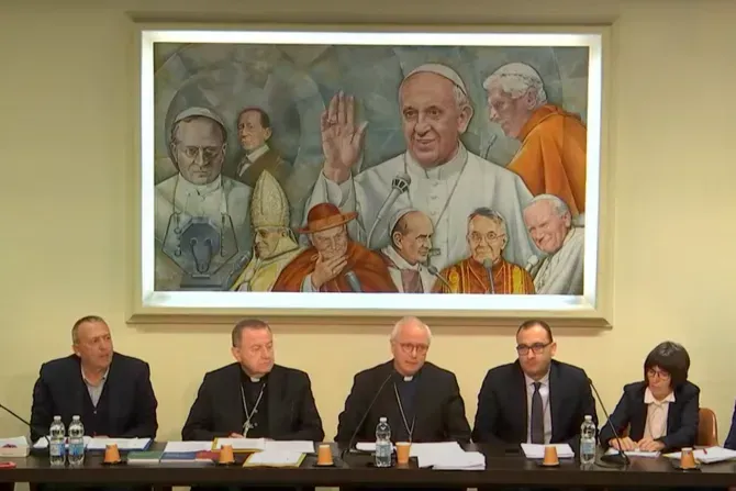 Conférence de presse tenue par la conférence épiscopale italienne le 17 novembre 2022 pour présenter un rapport national sur la protection des mineurs dans les 226 diocèses catholiques d'Italie. | Capture d'écran YouTube