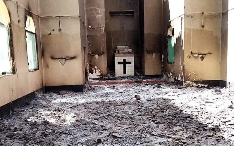 Une église catholique détruite par des attaques djihadistes à Cabo Delgado, dans le diocèse de Pemba au Mozambique. Domaine public