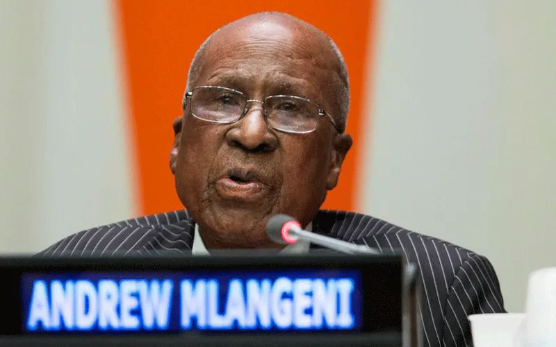 L'icône anti-apartheid de l'Afrique du Sud, Andrew Mlangeni, décédé le 22 juillet. Public Domai