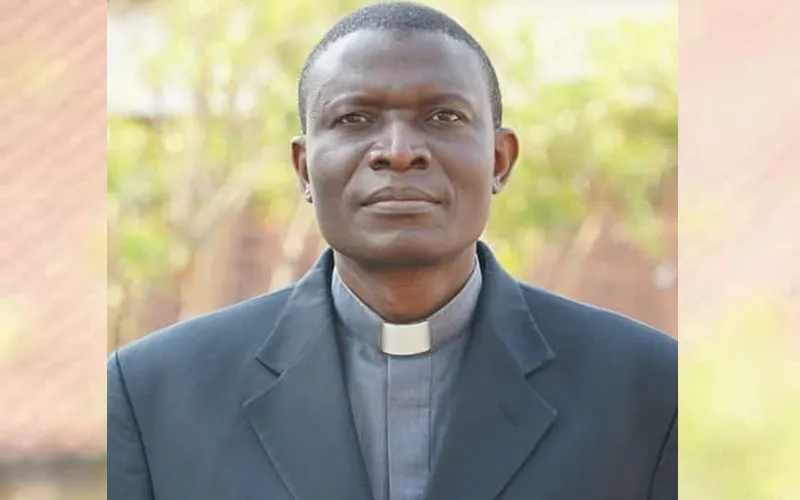 Mgr. Raphael Mweempwa, nommé évêque du diocèse de Monze en Zambie par le pape François le 25 février 2022. Crédit : ZCCB