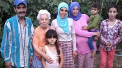 Sœur Angeles Olga Castro (deuxième à gauche) avec quelques membres de familles marocaines musulmanes. / Agenzia Fides